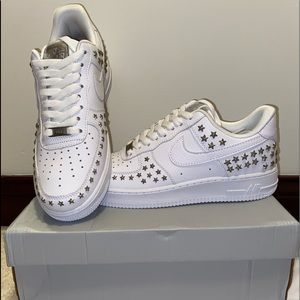WMNS AIR FORCE 1 XX STAR STUDDED